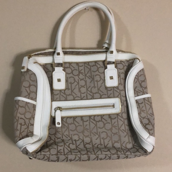 Hand Bag - Picture 2 of 3